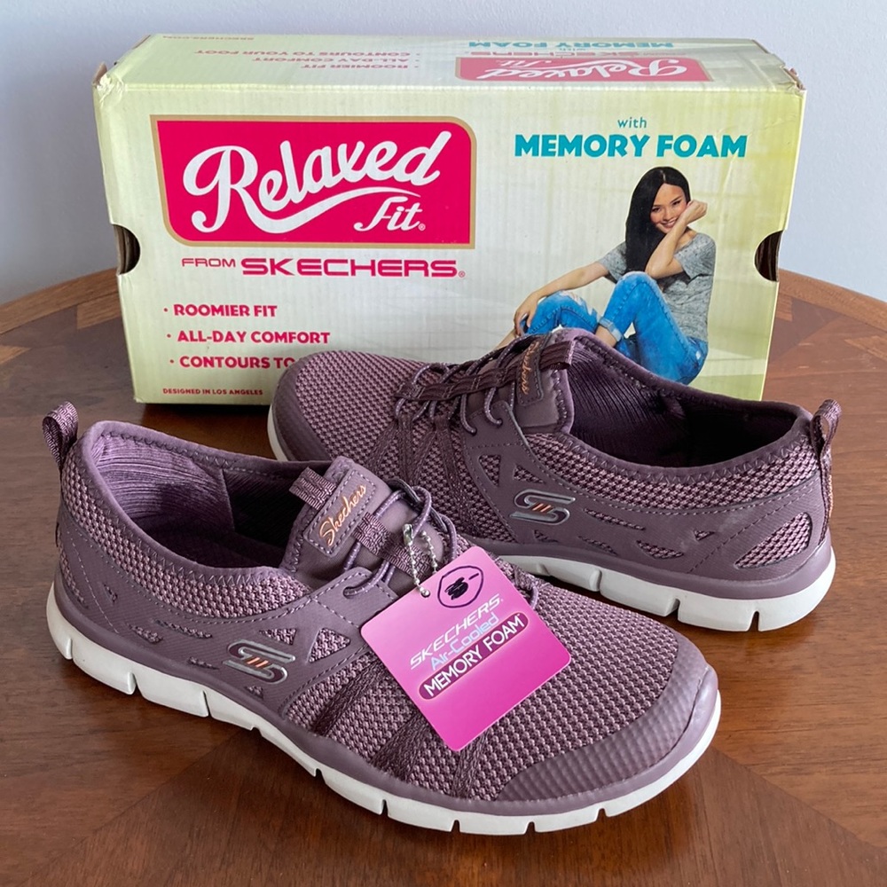 Skechers slip-on sneakers 6.5 woman